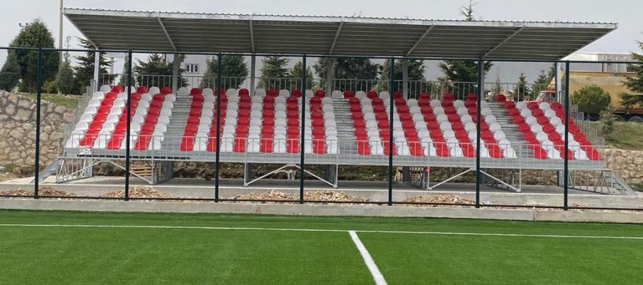 karaman organi̇ze sanayi̇ bölgesi̇ senteti̇k futbol sahasi